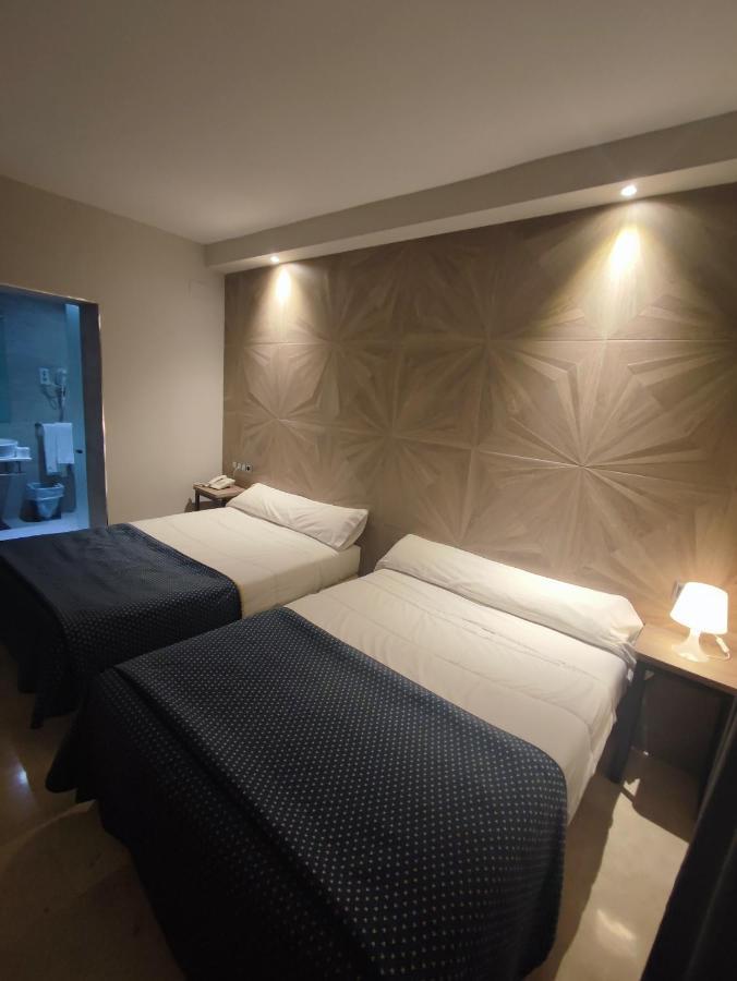Hotel Ciudad De Navalcarnero Kültér fotó