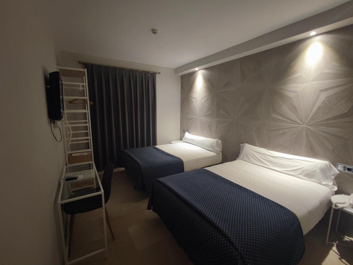 Hotel Ciudad De Navalcarnero Kültér fotó