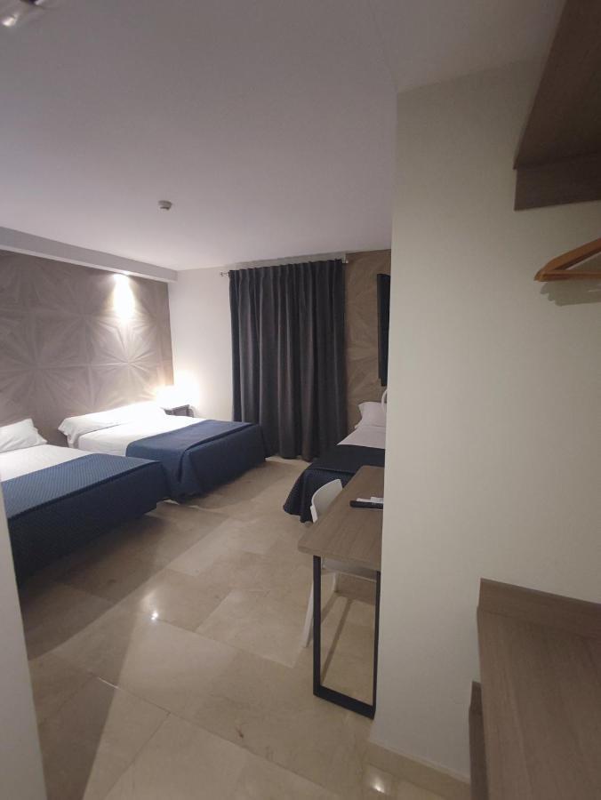 Hotel Ciudad De Navalcarnero Kültér fotó